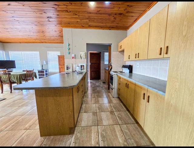 3 BEDROOM HOUSE FOR SALE IN STILBAAI-WES